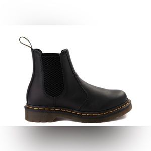 Dr. Martens 2976 Chelsea Boot